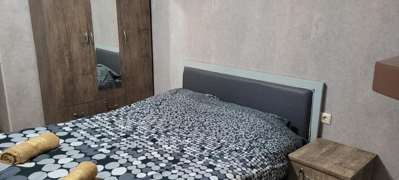 Kiev Hostel Tbilisi Bagian luar foto
