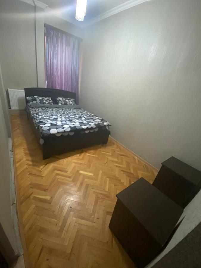 Kiev Hostel Tbilisi Bagian luar foto
