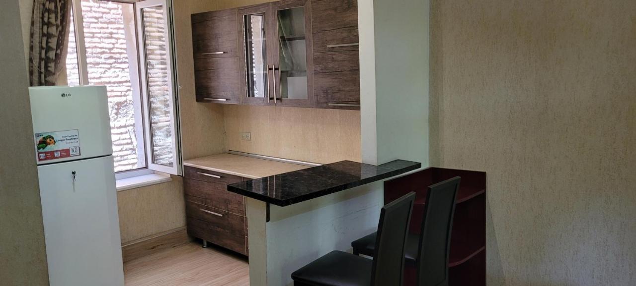 Kiev Hostel Tbilisi Bagian luar foto