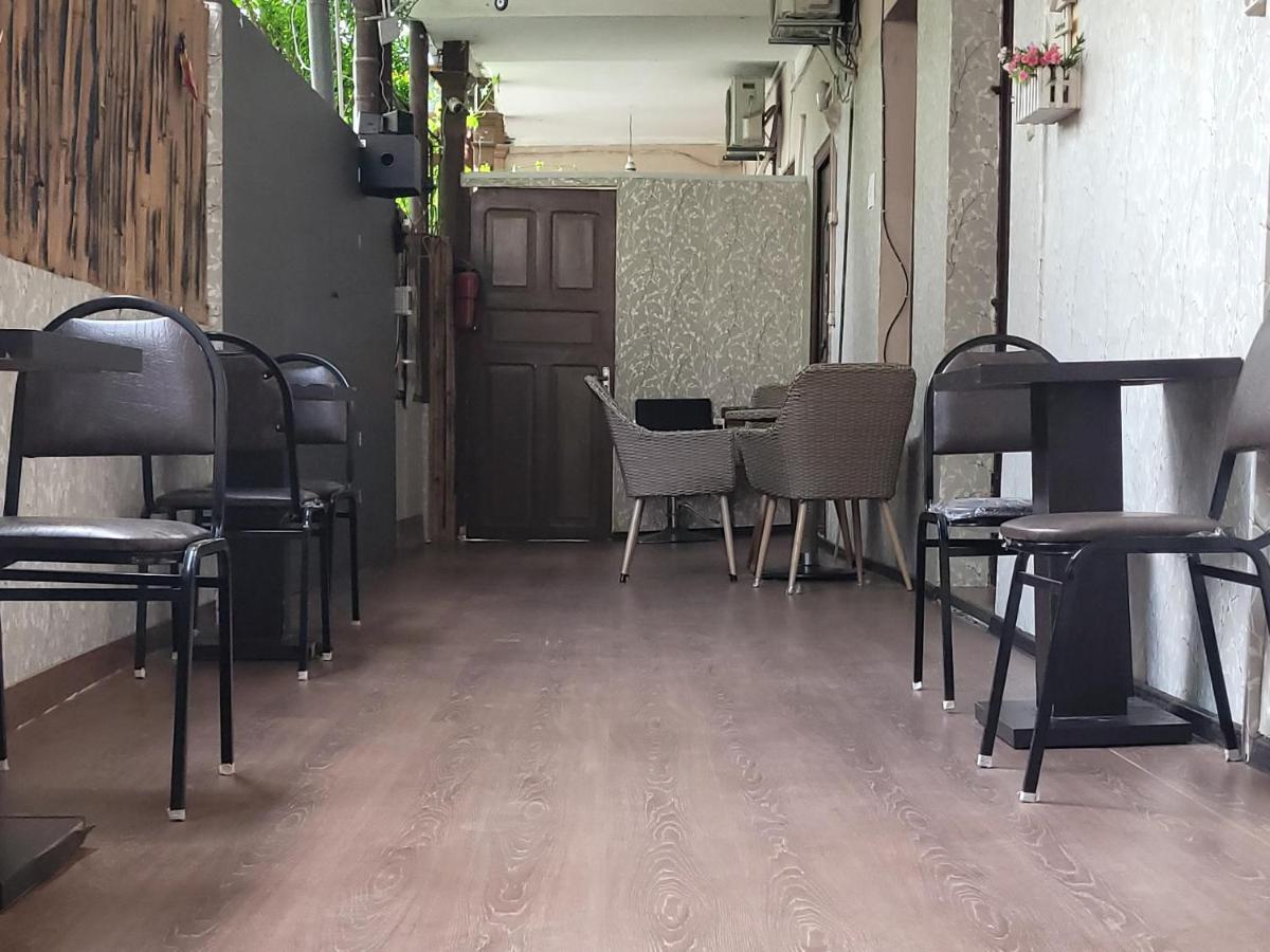 Kiev Hostel Tbilisi Bagian luar foto
