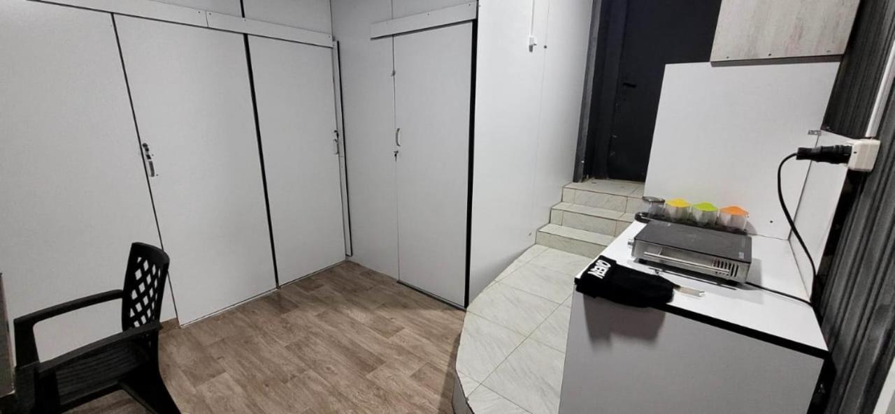Kiev Hostel Tbilisi Bagian luar foto