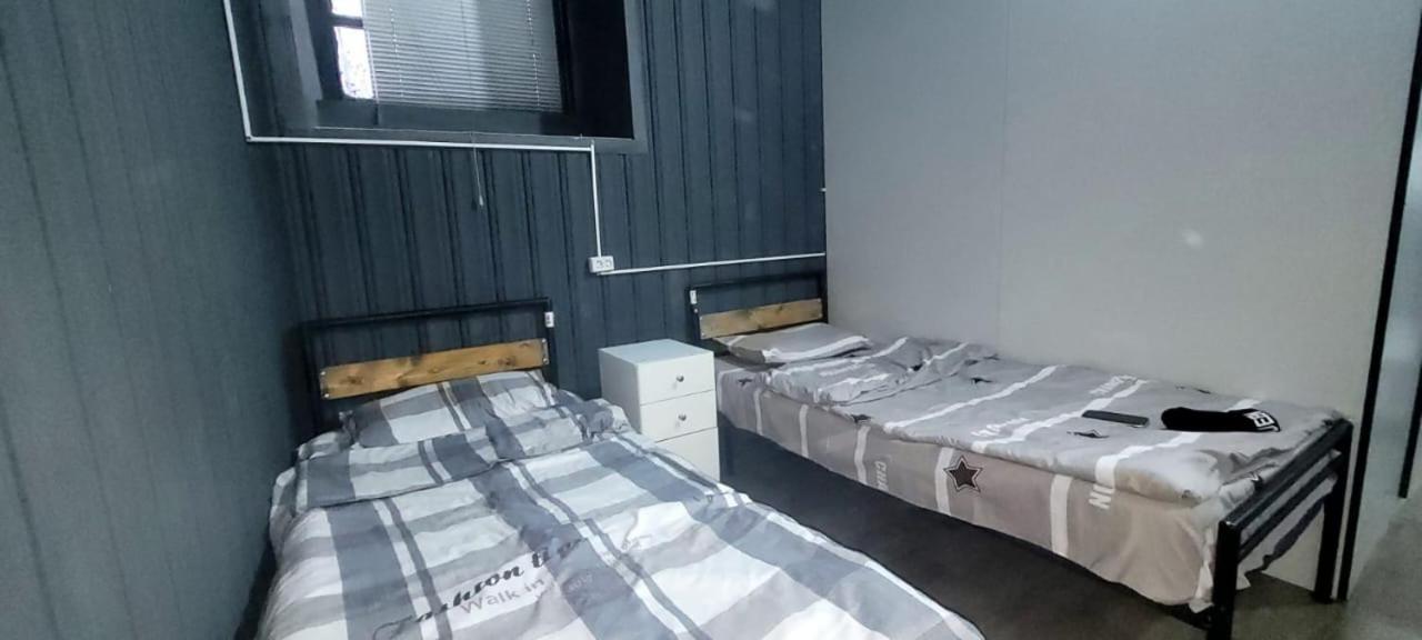 Kiev Hostel Tbilisi Bagian luar foto