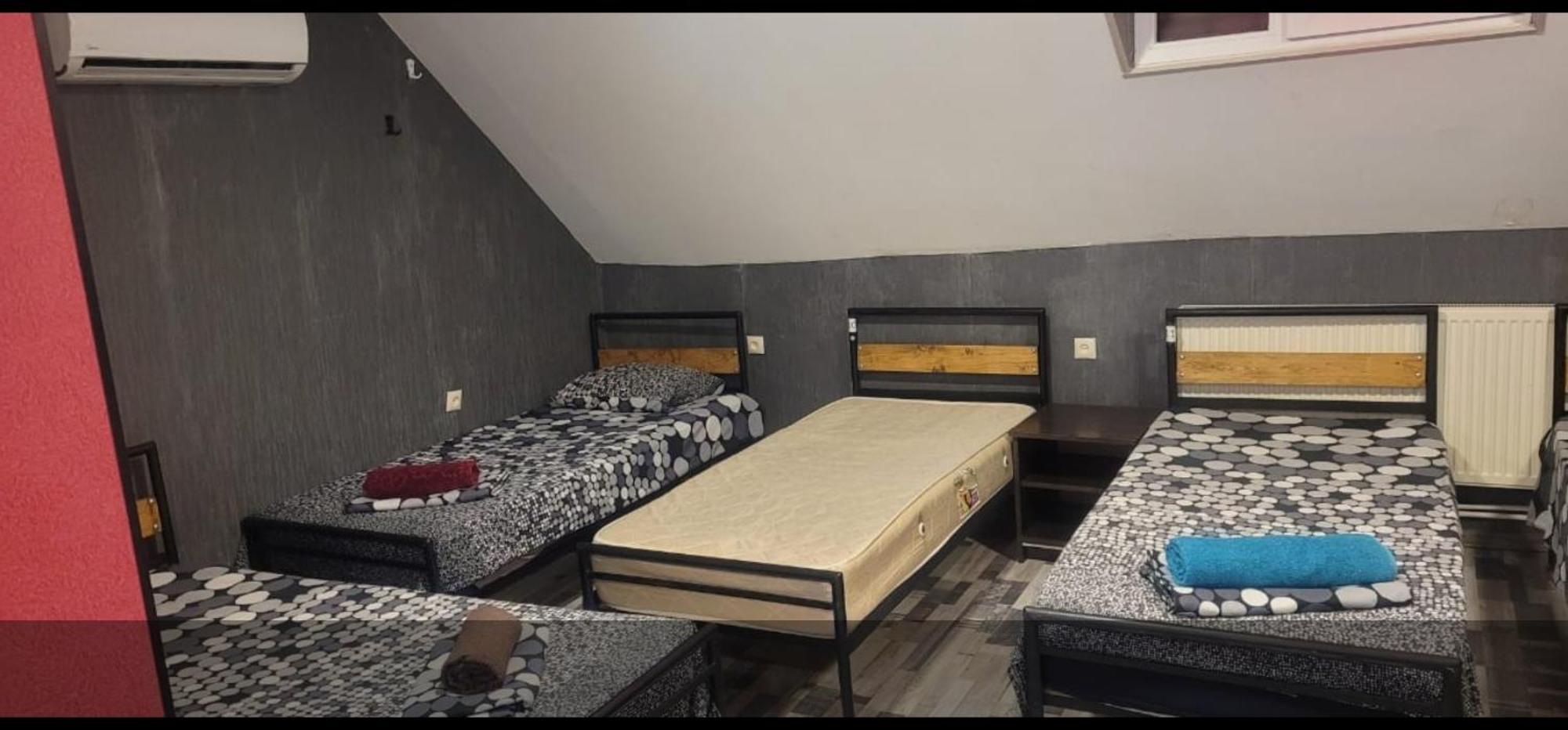 Kiev Hostel Tbilisi Bagian luar foto