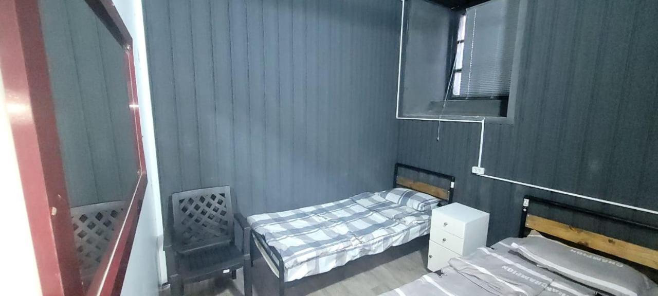 Kiev Hostel Tbilisi Bagian luar foto