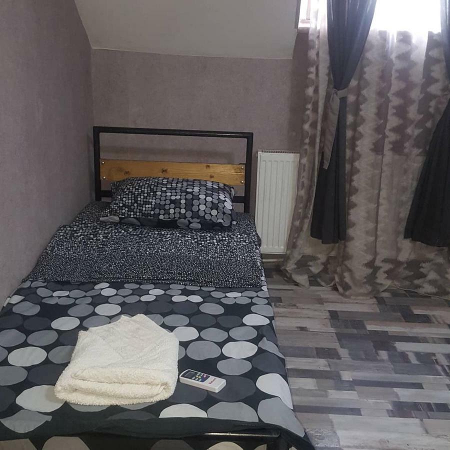 Kiev Hostel Tbilisi Bagian luar foto