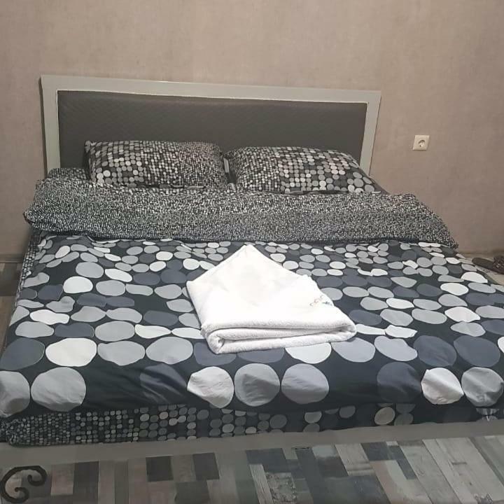 Kiev Hostel Tbilisi Bagian luar foto